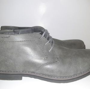Chukka boots